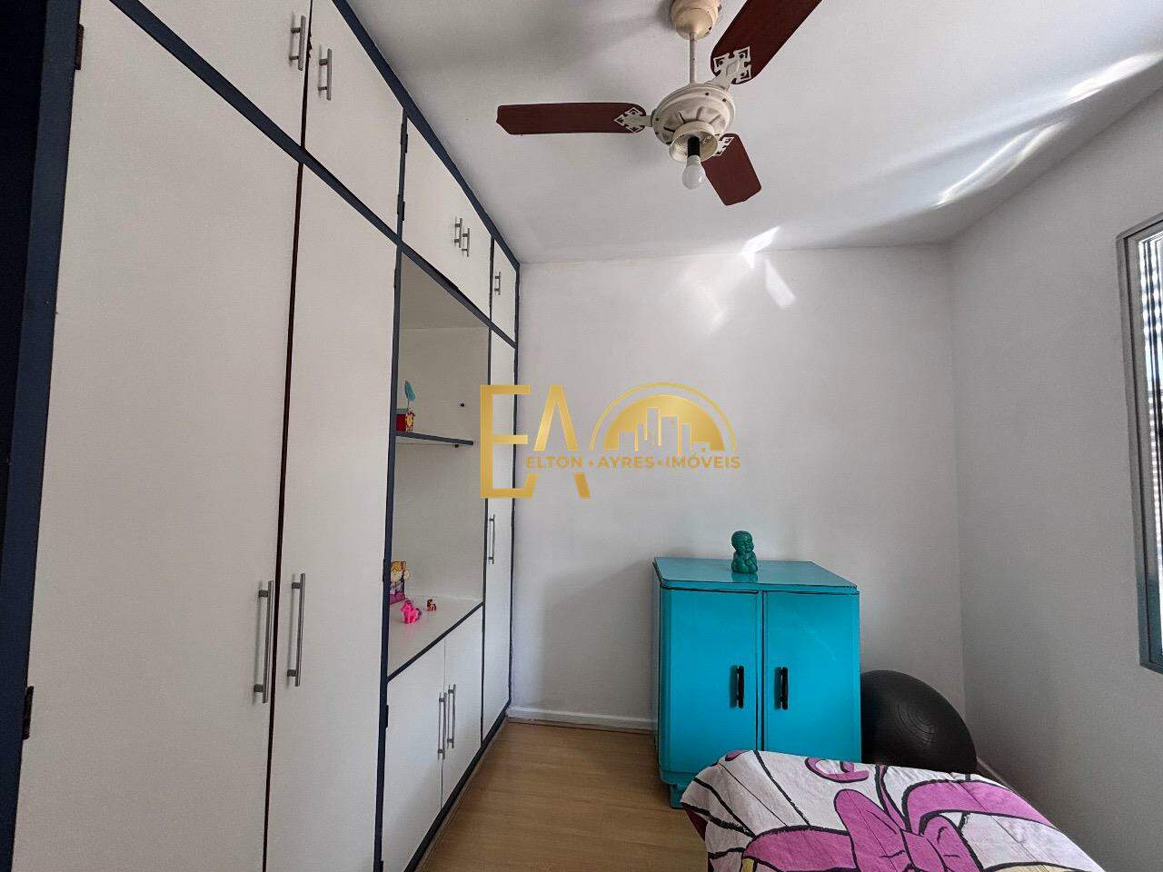  Casa à venda em Encruzilhada, Santos - SP: 