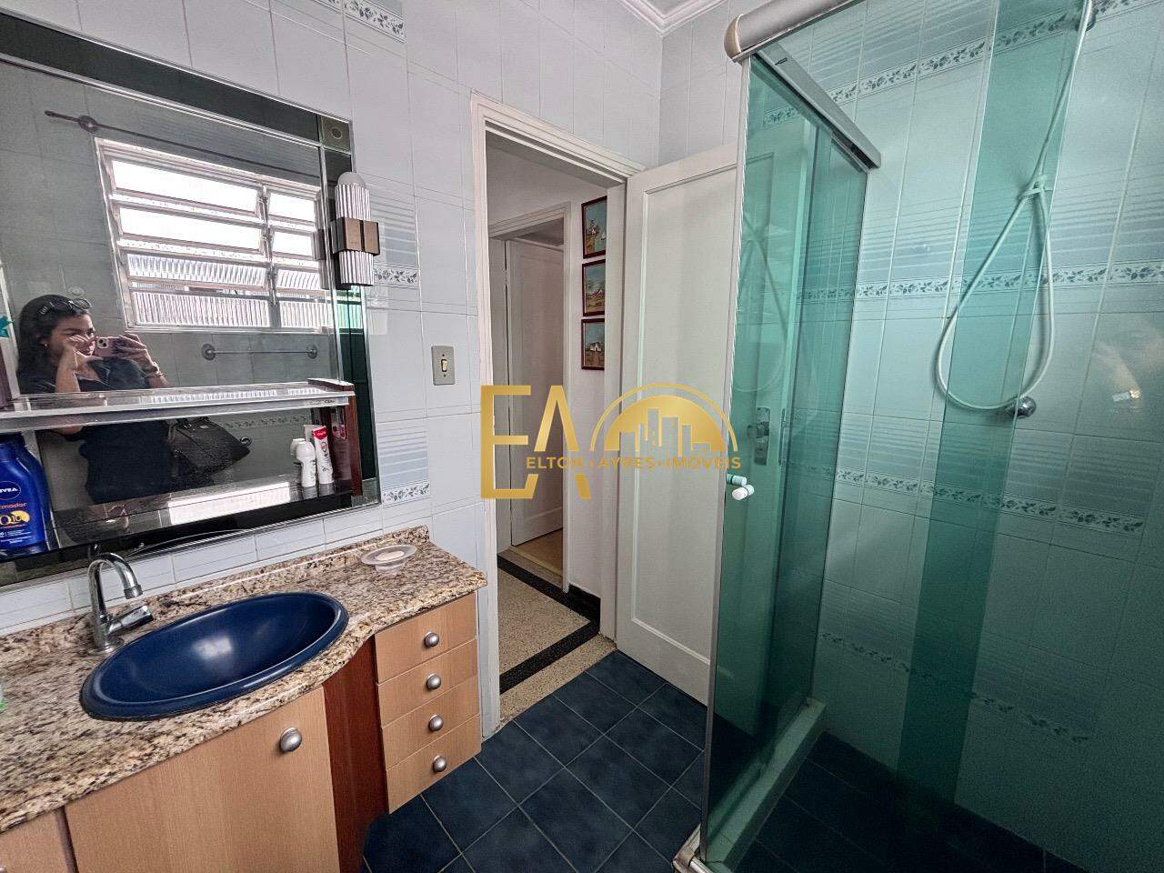  Casa à venda em Encruzilhada, Santos - SP: 