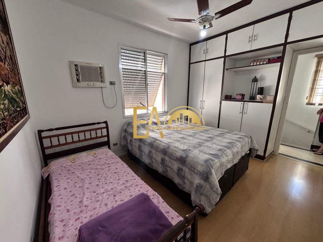  Casa à venda em Encruzilhada, Santos - SP: 