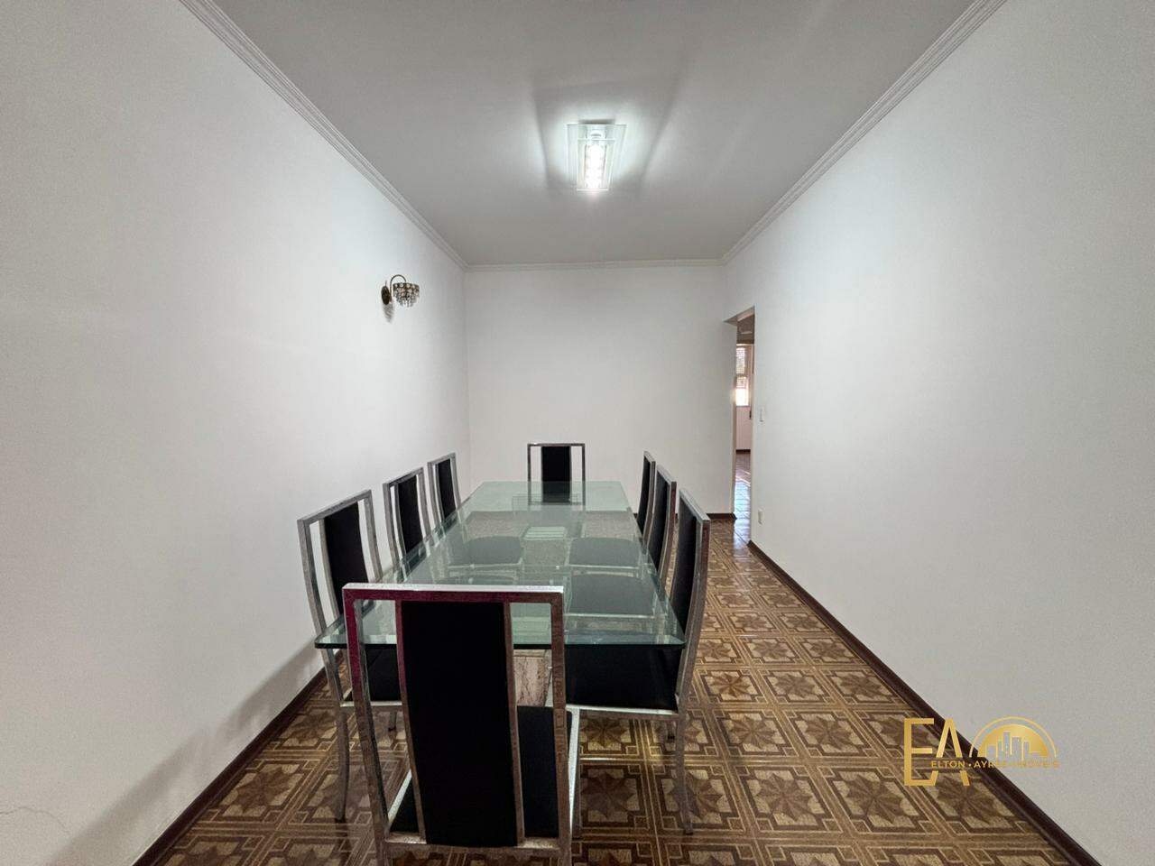 Apartamento à venda no Embaré: 