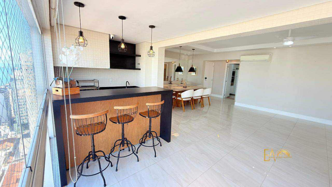 Apartamento à venda no Embaré: 