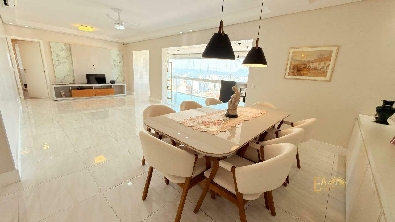 Apartamento à venda no Embaré: 