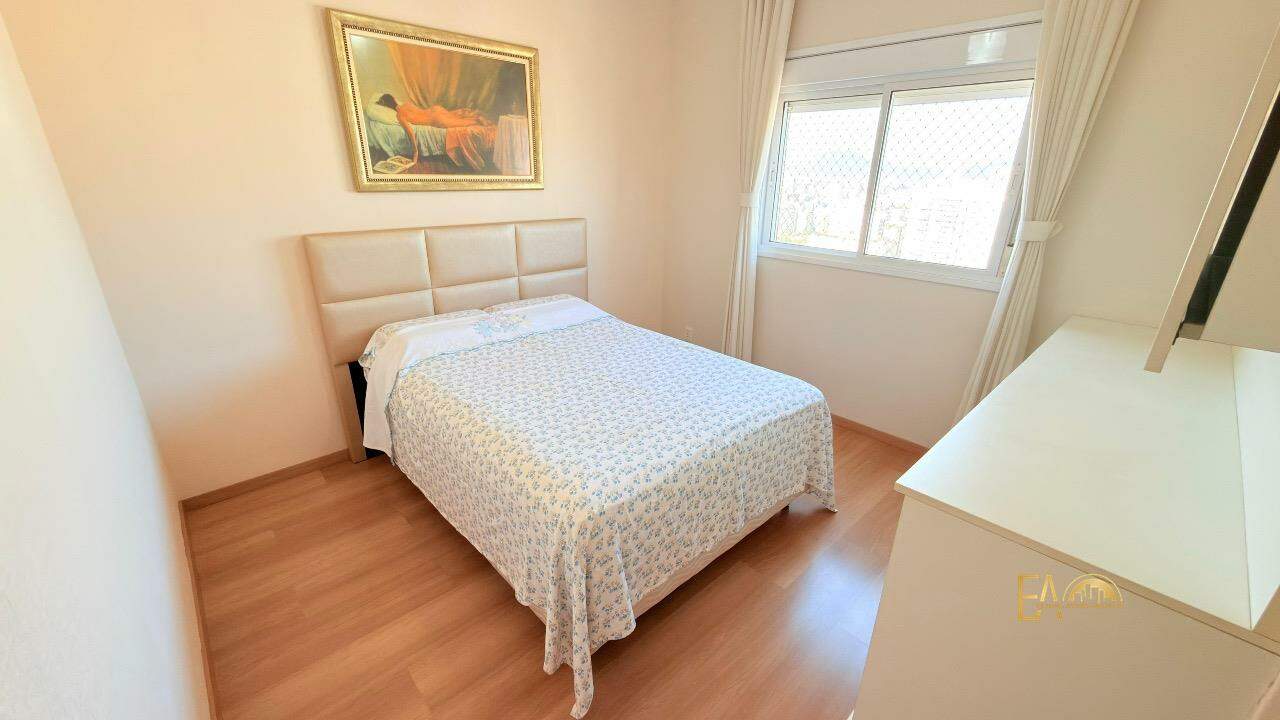 Apartamento à venda no Embaré: 