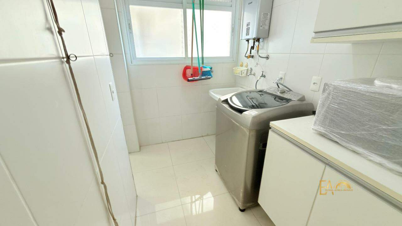 Apartamento à venda no Embaré: 