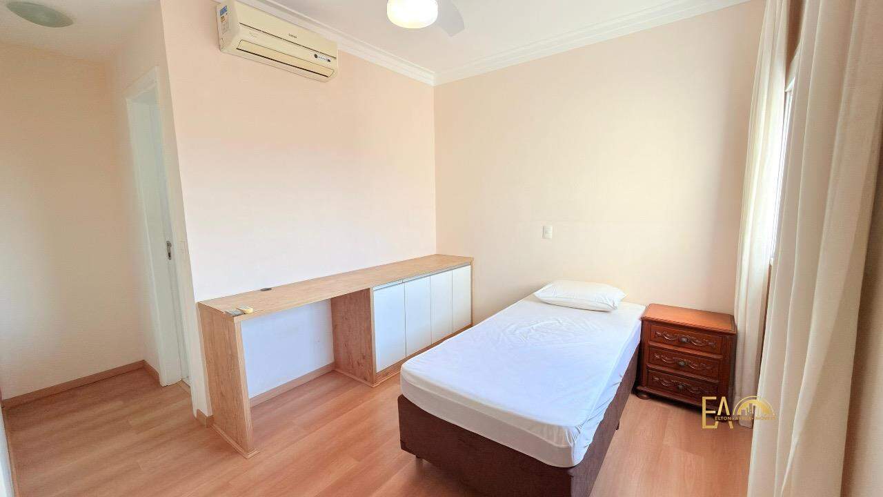 Apartamento à venda no Embaré: 