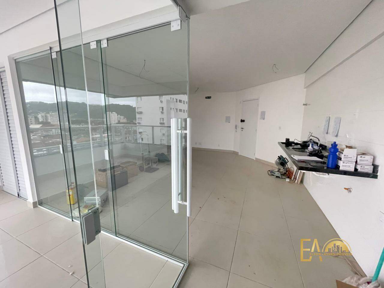 Apartamento para aluguel no Campo Grande: 