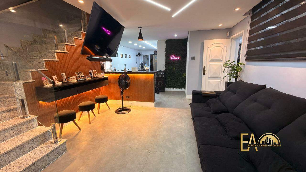 Casa à venda no Ponta da Praia: 