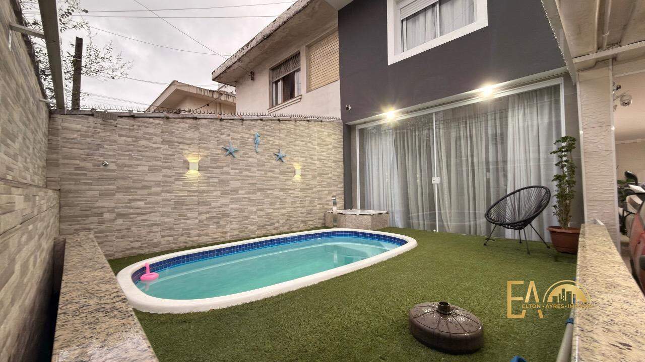 Casa à venda no Ponta da Praia: 