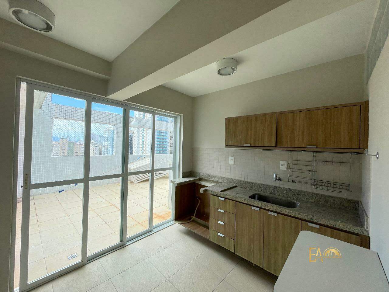 Apartamento à venda no Embaré: 