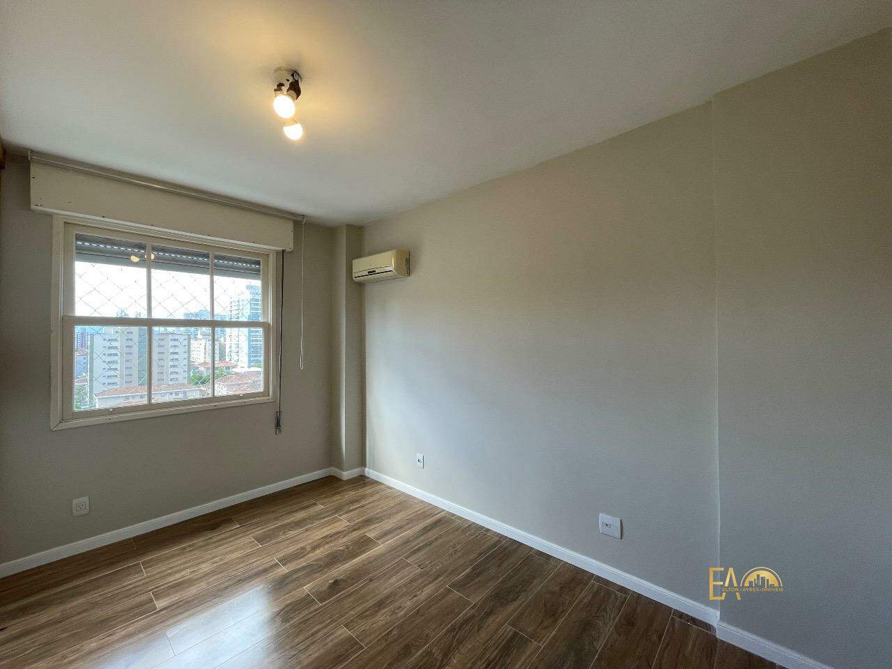 Apartamento à venda no Embaré: 