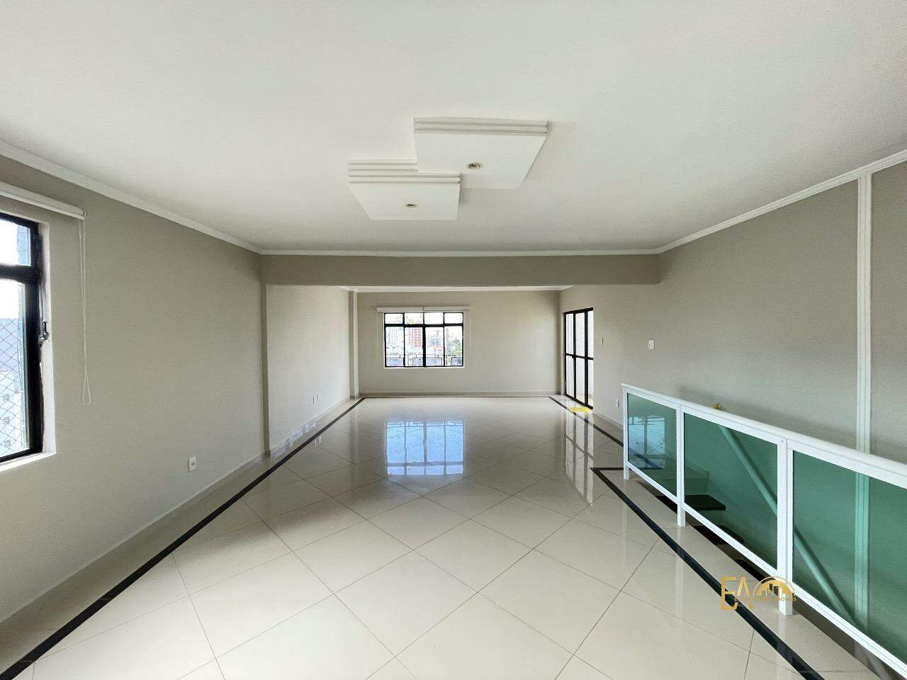 Apartamento à venda no Embaré: 