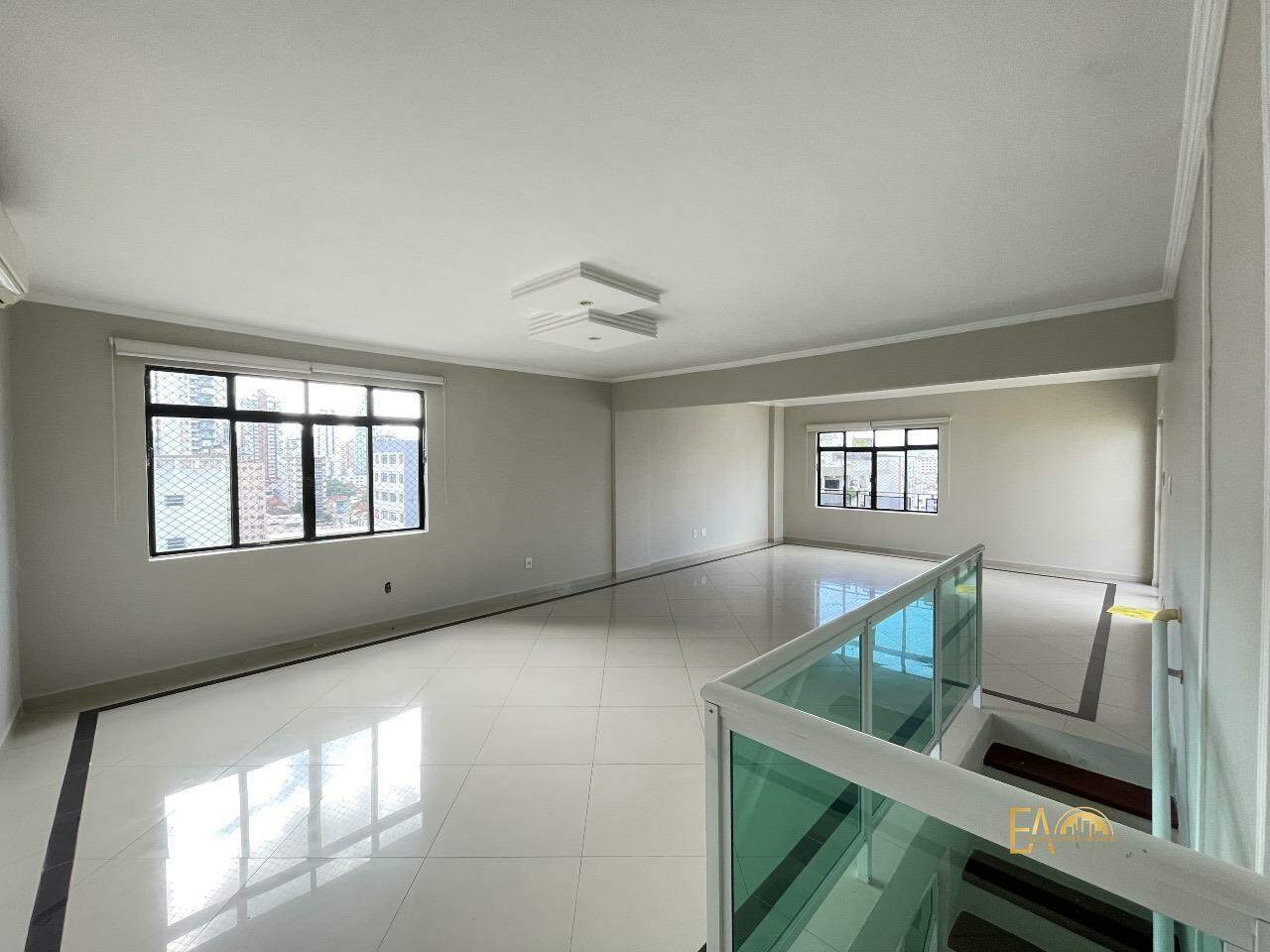 Apartamento à venda no Embaré: 