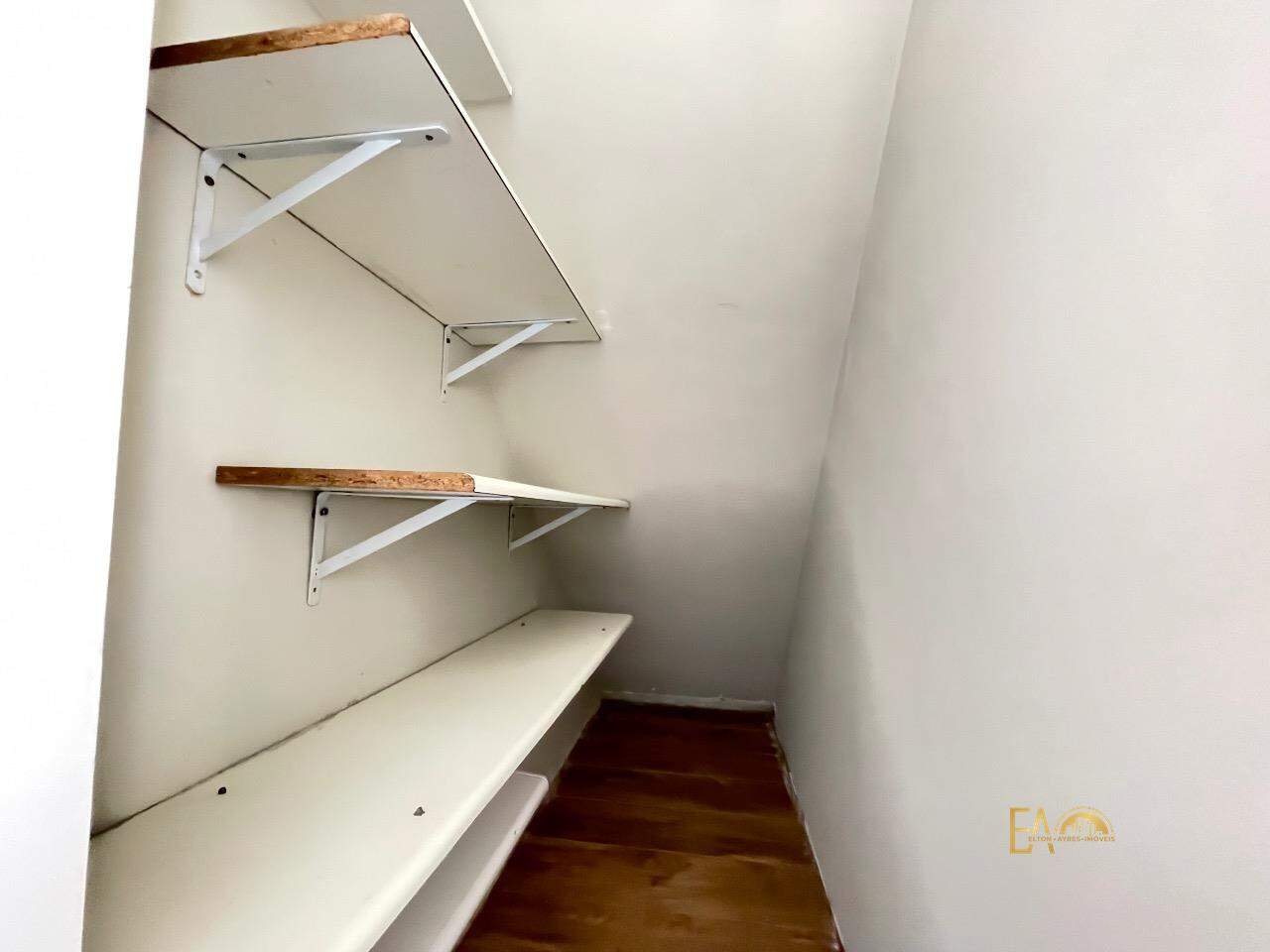 Apartamento à venda no Embaré: 