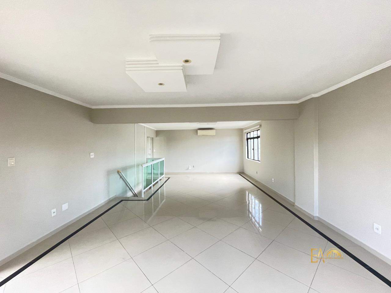 Apartamento à venda no Embaré: 