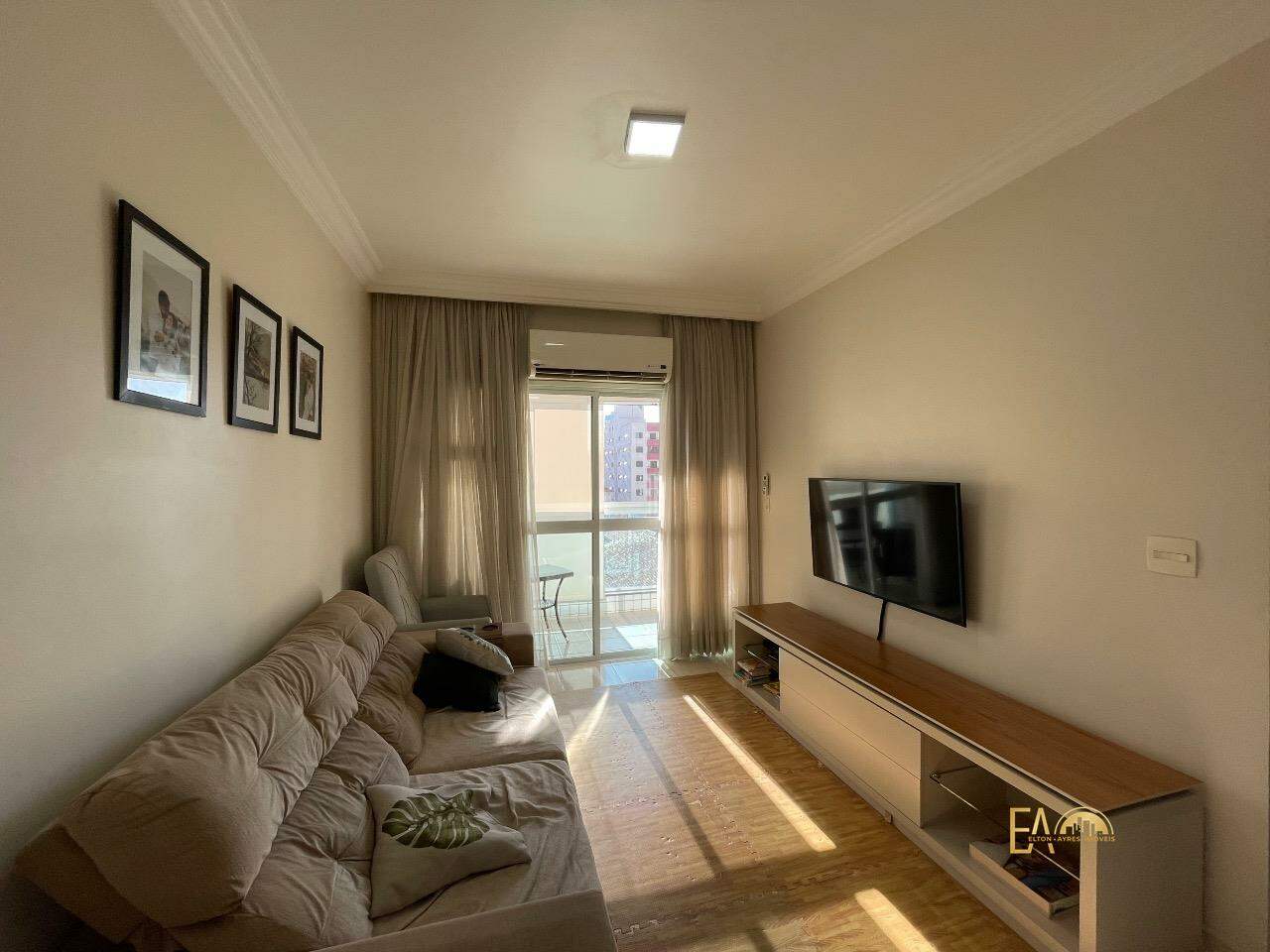 Apartamento à venda no Embaré: 
