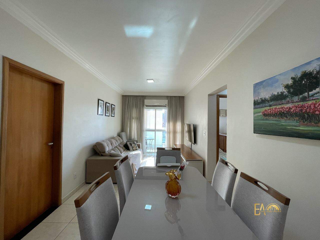 Apartamento à venda no Embaré: 