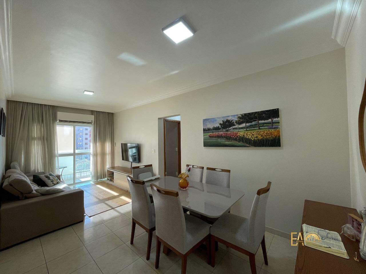 Apartamento à venda no Embaré: 