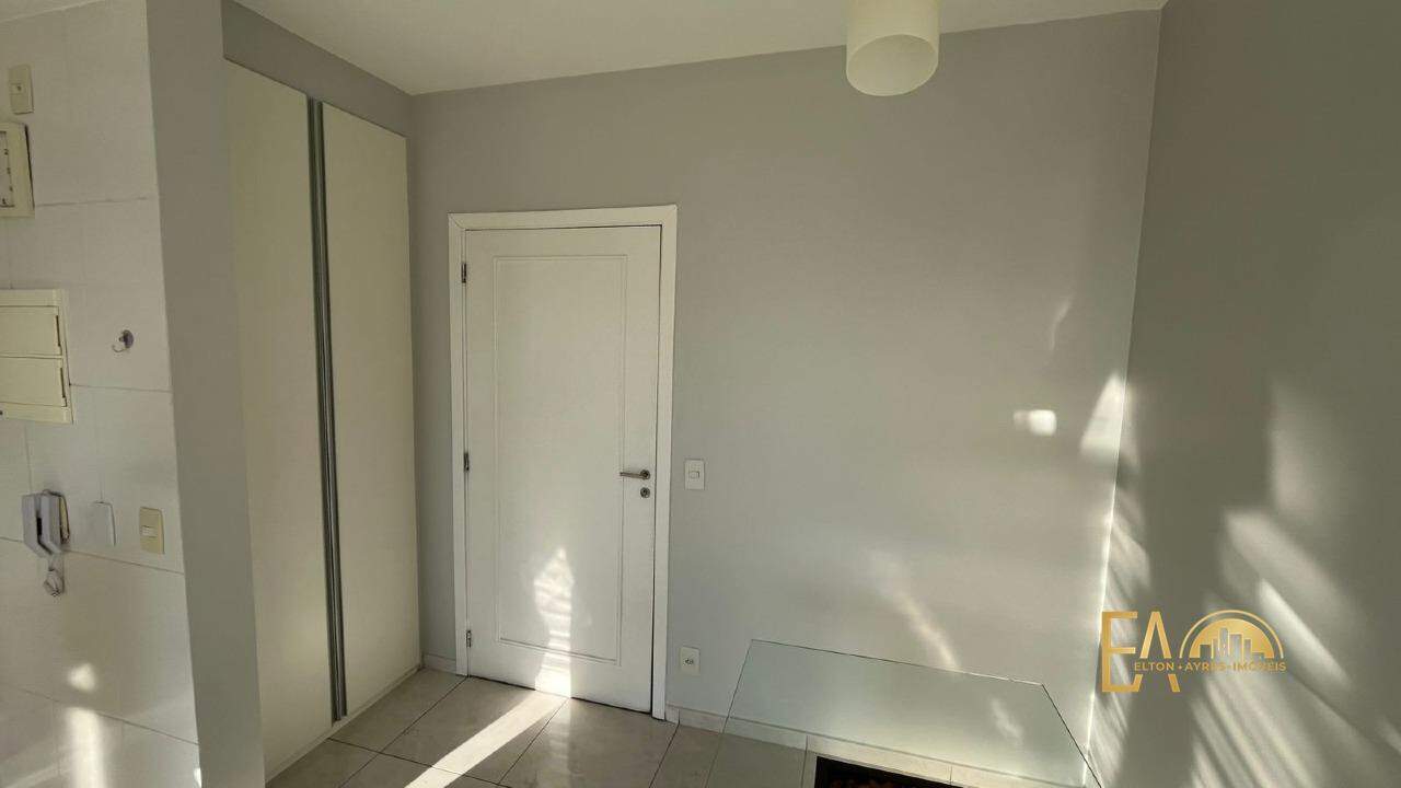 Apartamento para aluguel no Marapé: 