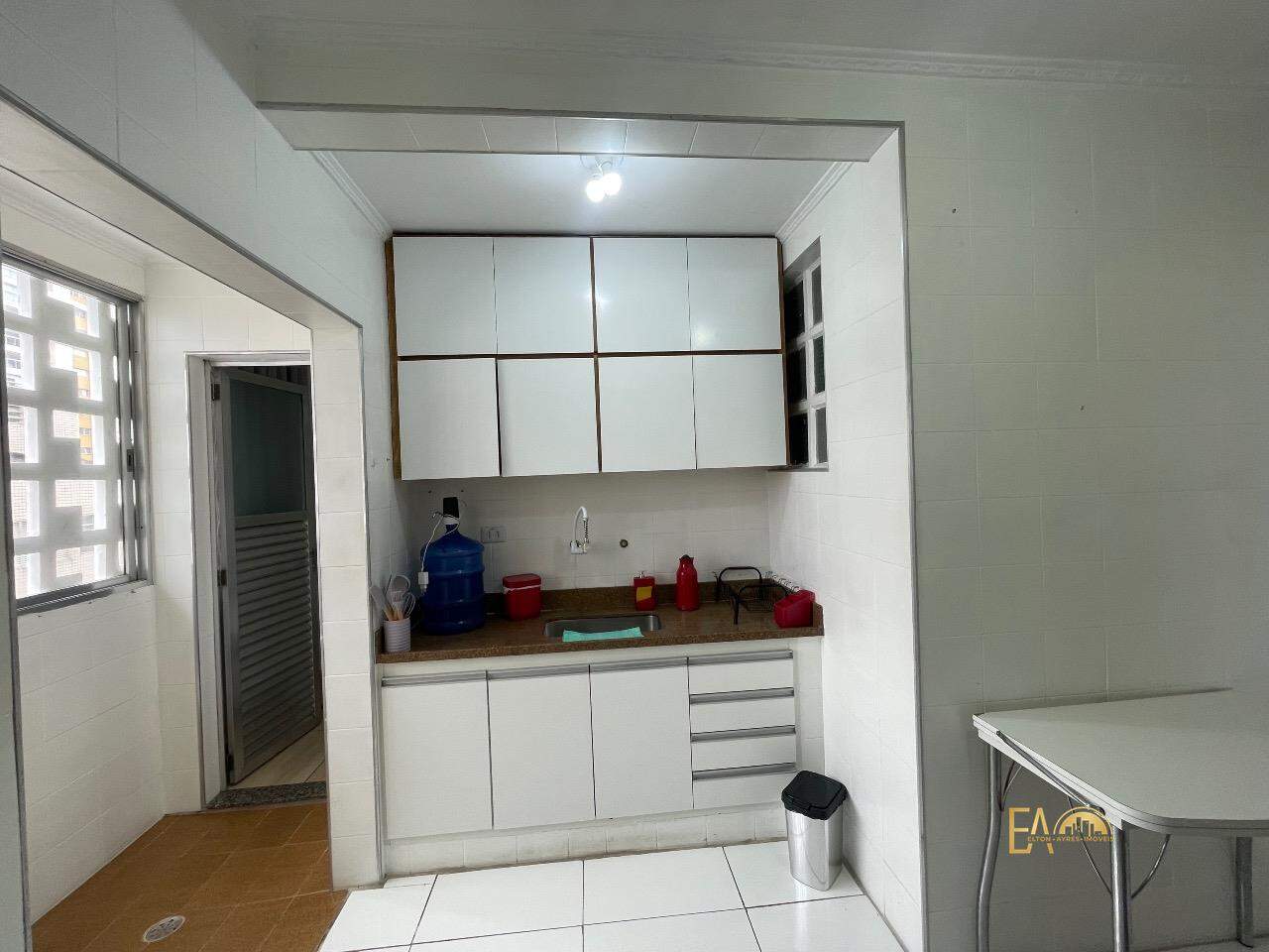 Apartamento à venda no Embaré: 