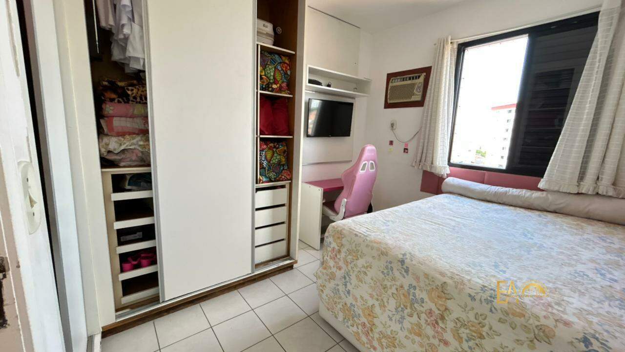 Apartamento à venda no Embaré: 