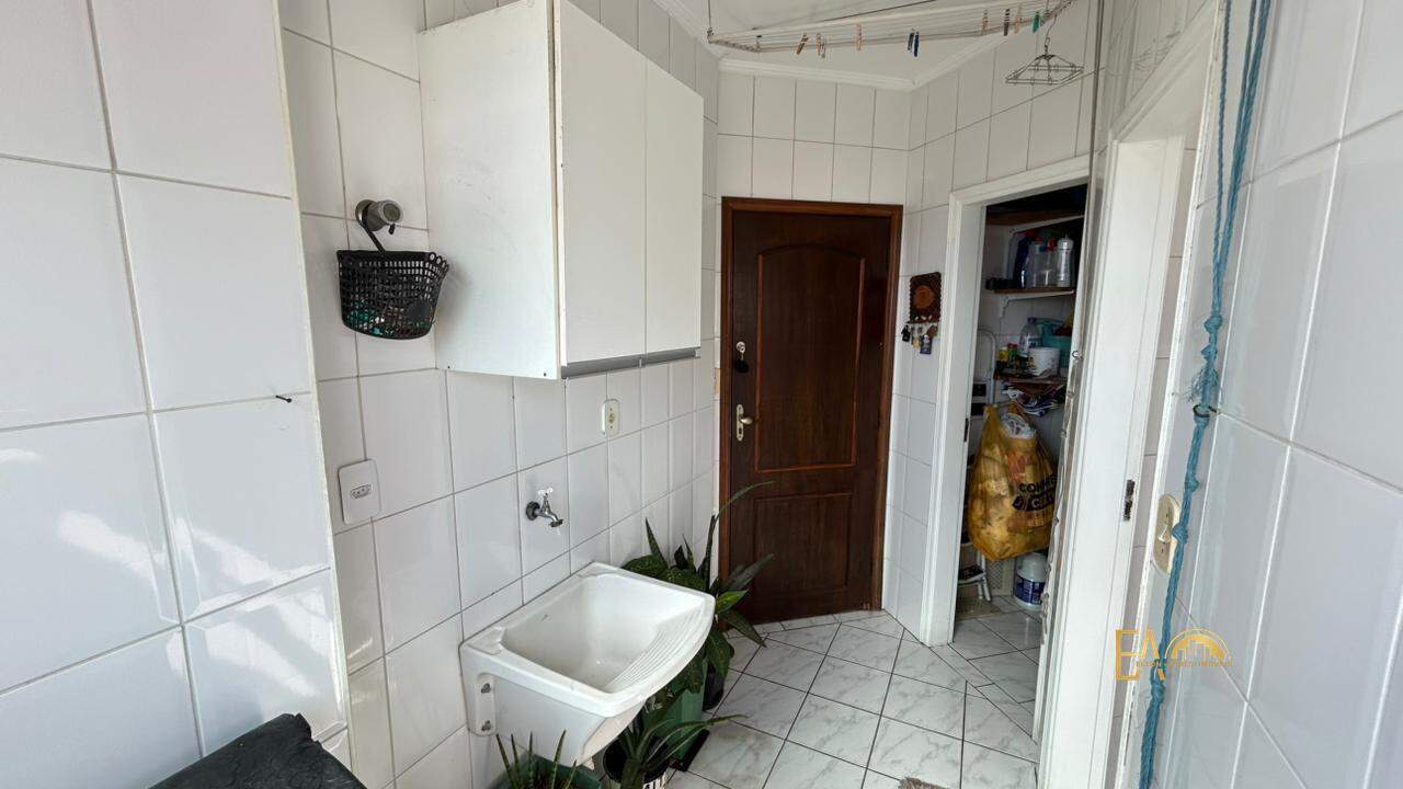 Apartamento à venda no Embaré: 