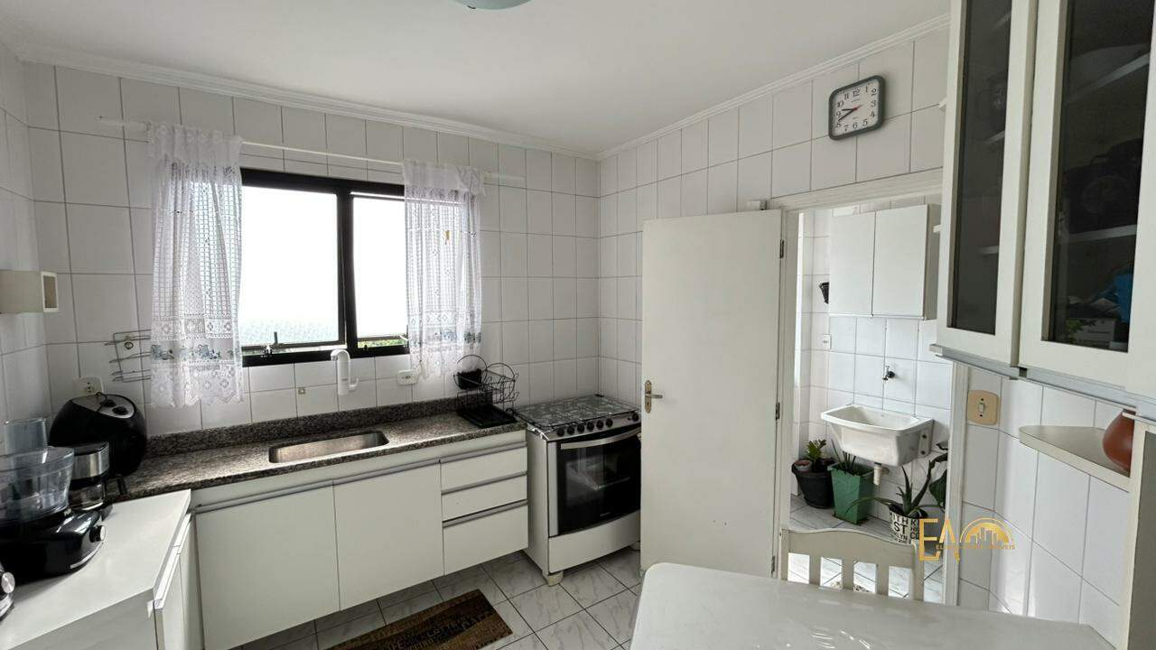 Apartamento à venda no Embaré: 