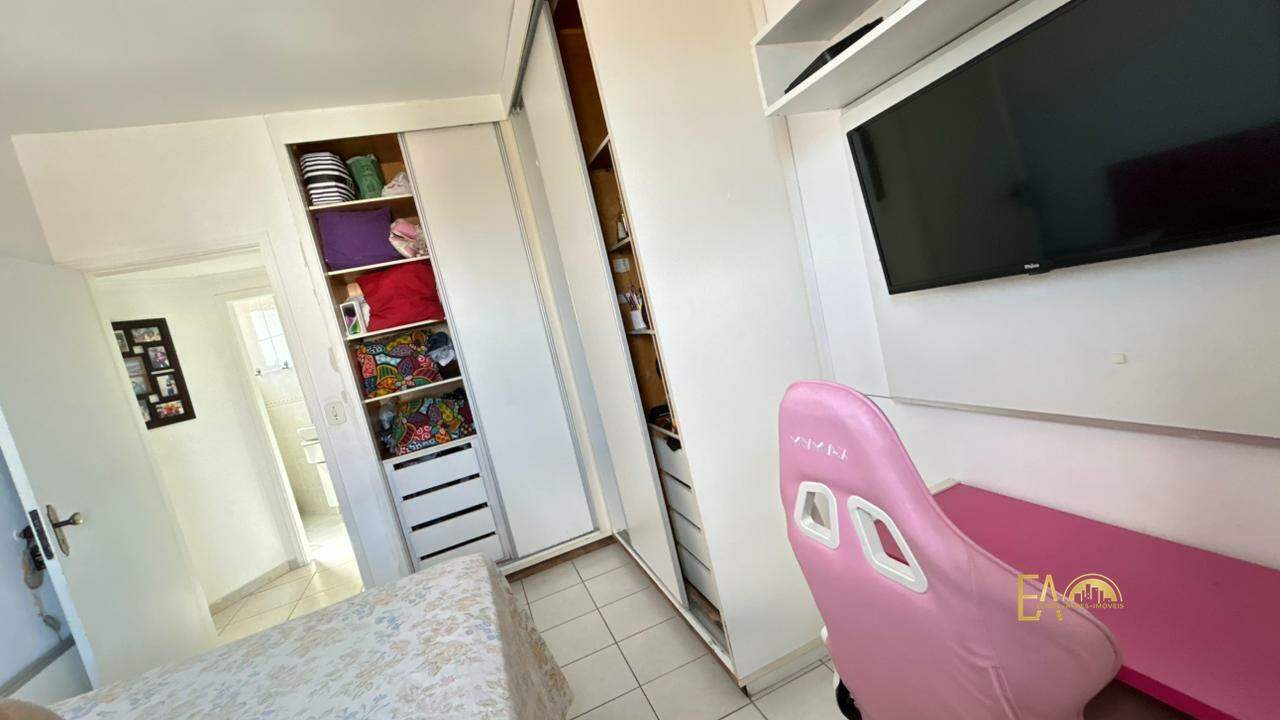 Apartamento à venda no Embaré: 