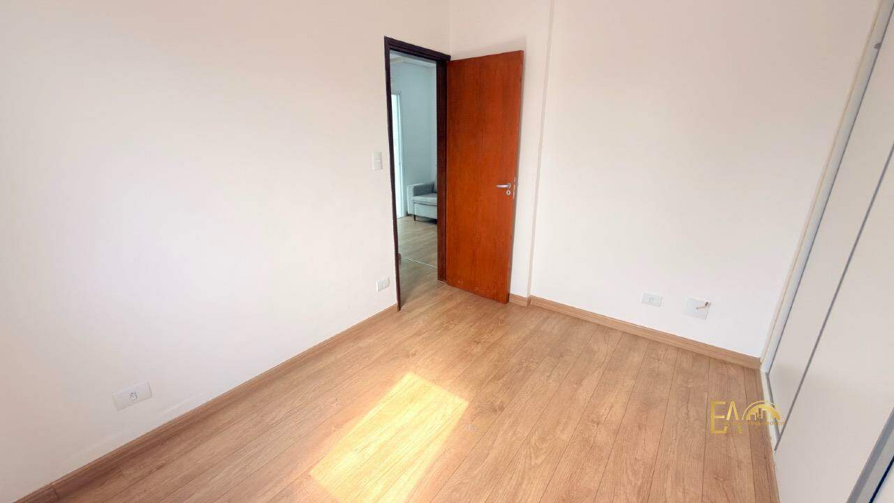 Apartamento à venda no Encruzilhada: 