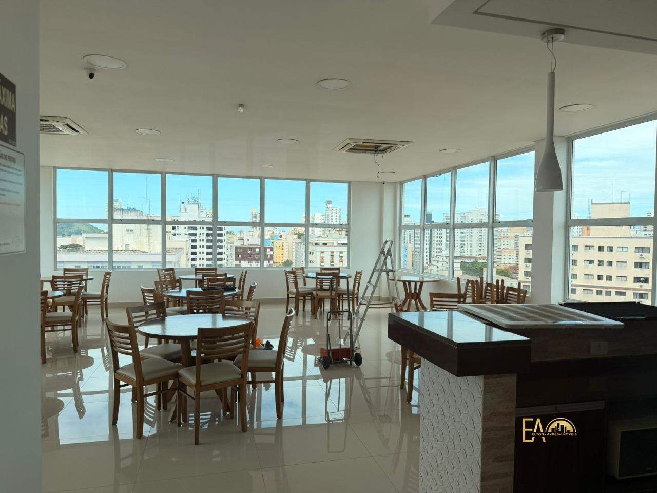 Apartamento à venda no Embaré: 
