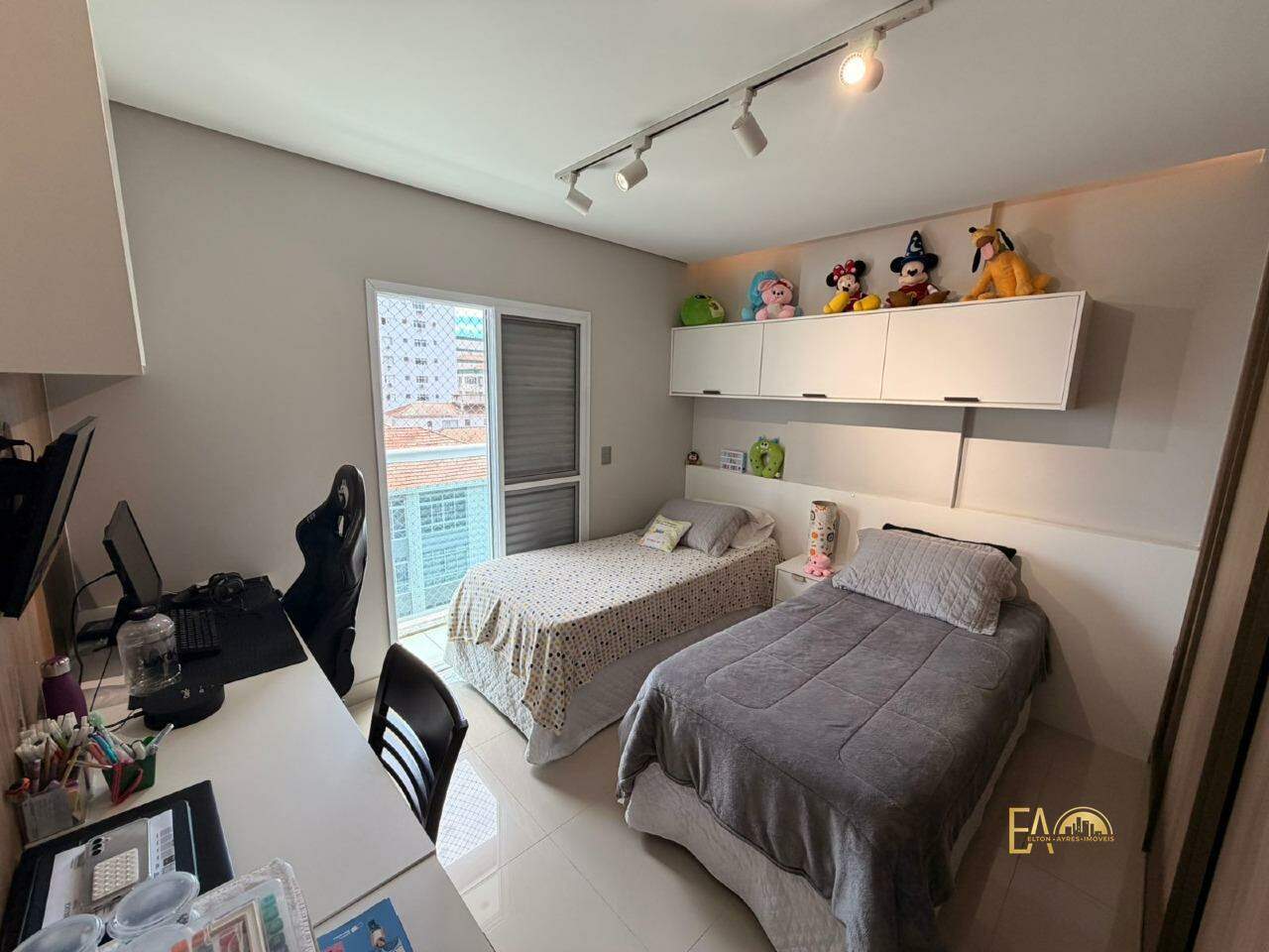 Apartamento à venda no Embaré: 