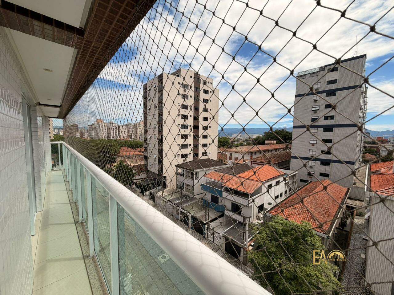 Apartamento à venda no Embaré: 