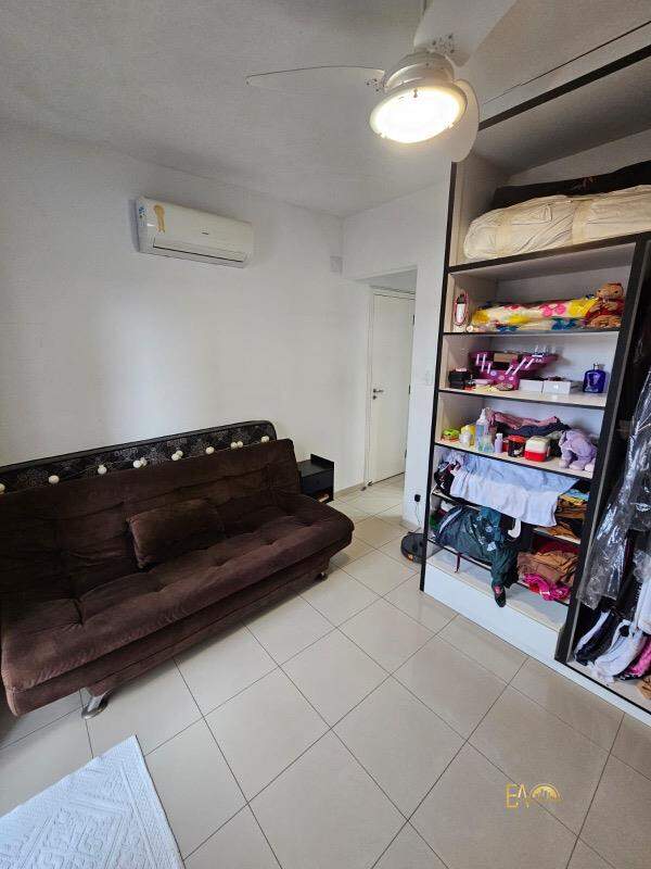Apartamento à venda no Ponta da Praia: 