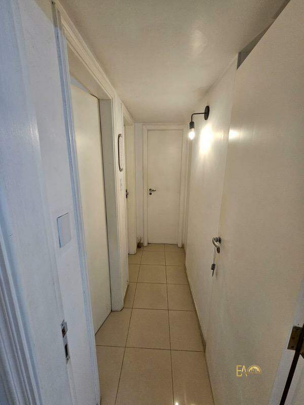Apartamento à venda no Ponta da Praia: 