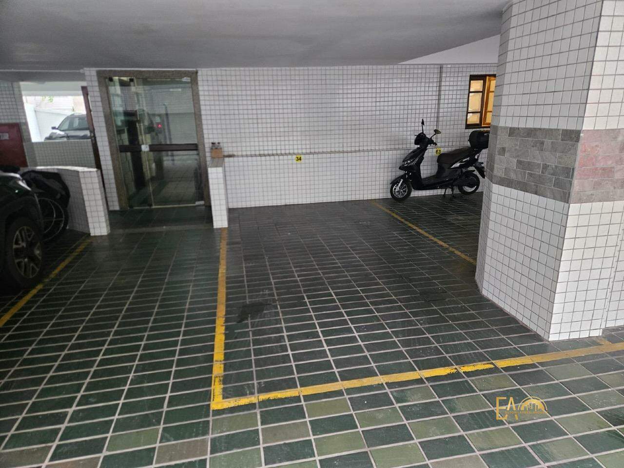 Apartamento à venda no Ponta da Praia: 