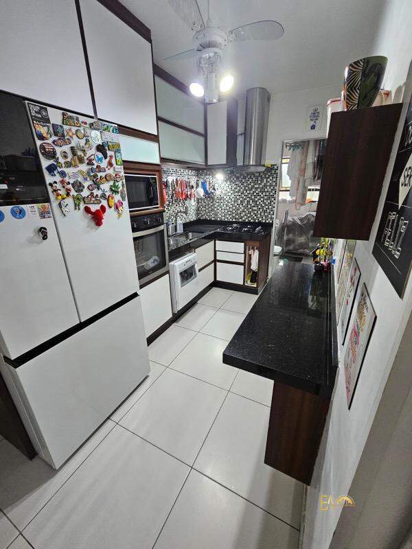 Apartamento à venda no Ponta da Praia: 