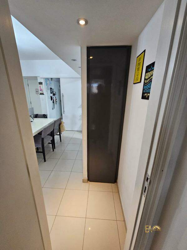 Apartamento à venda no Ponta da Praia: 