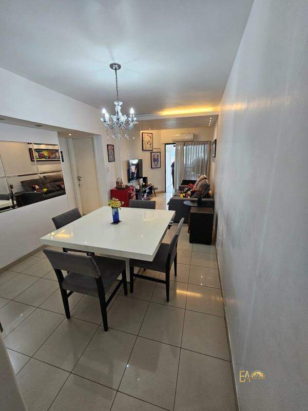 Apartamento à venda no Ponta da Praia: 
