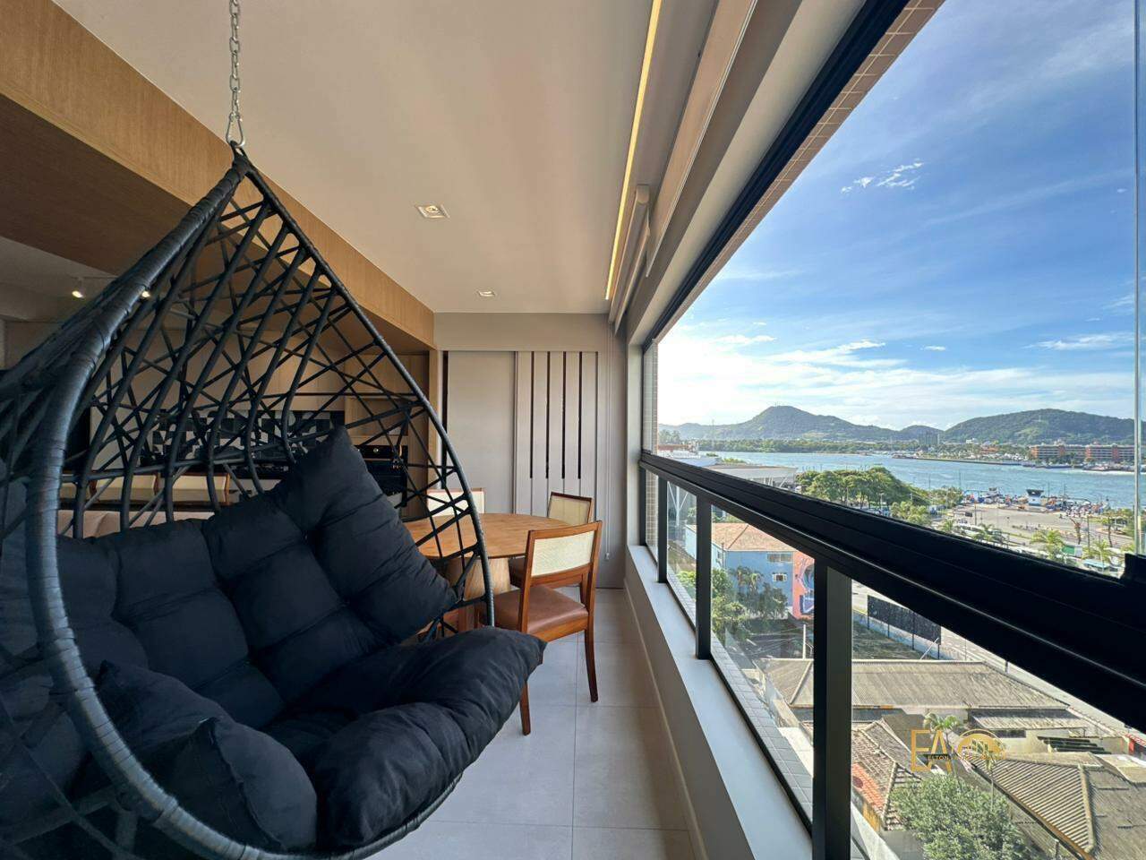 Apartamento à venda no Ponta da Praia: 