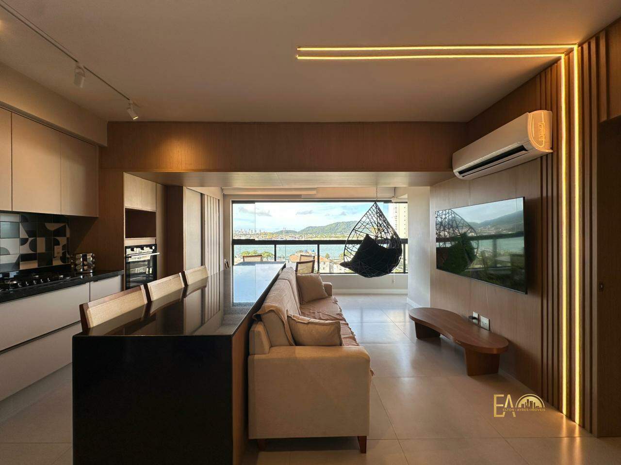 Apartamento à venda no Ponta da Praia: 
