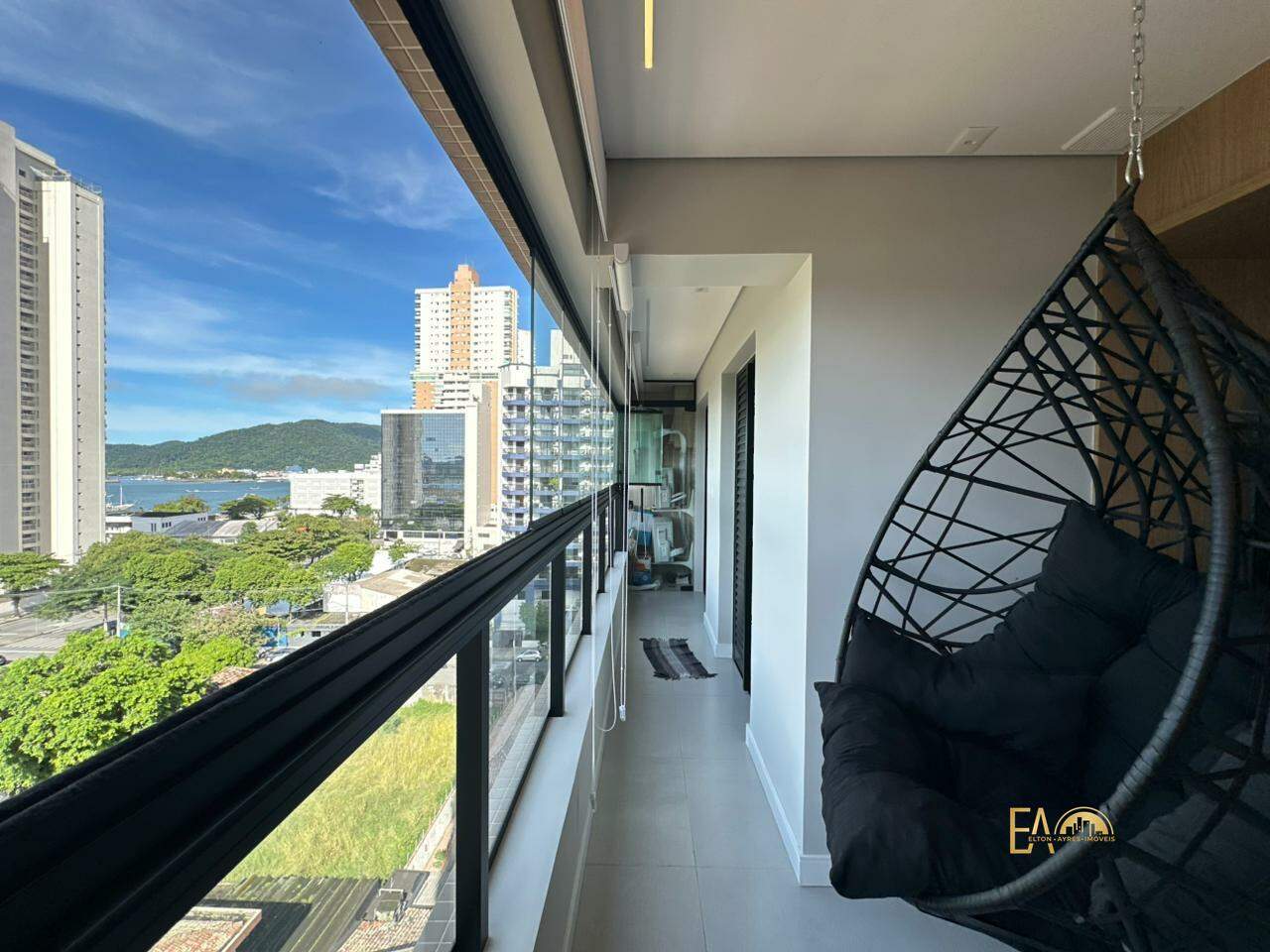 Apartamento à venda no Ponta da Praia: 