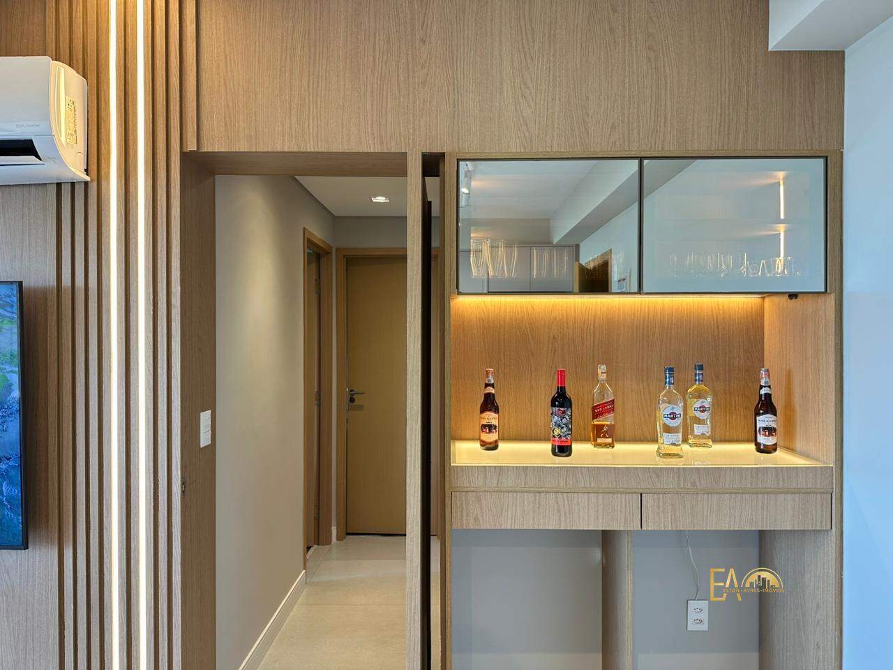 Apartamento à venda no Ponta da Praia: 