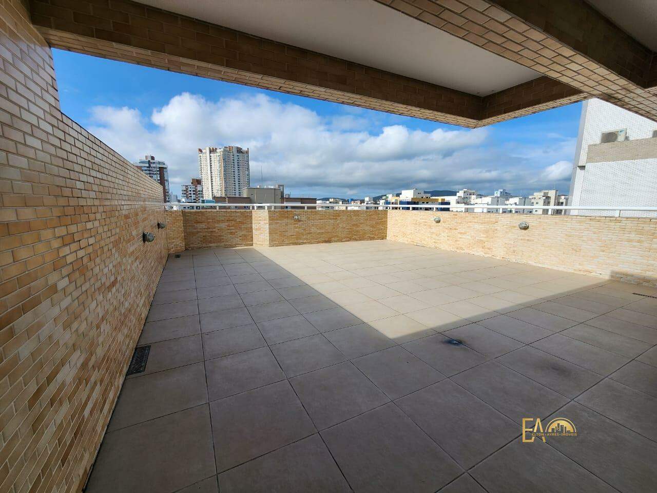 Apartamento à venda no Boqueirão: 