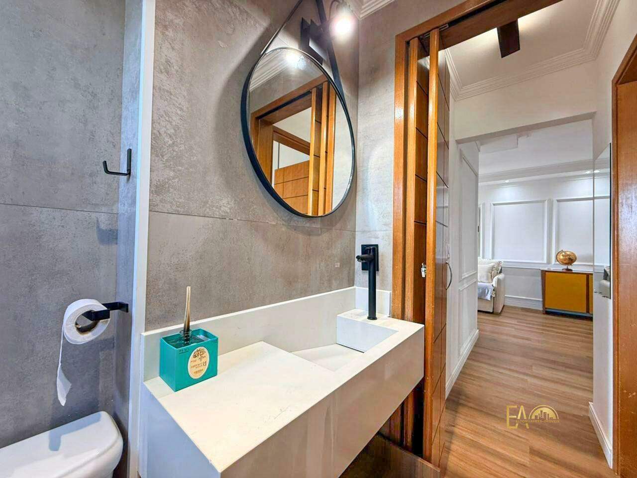 Apartamento à venda no Ponta da Praia: 