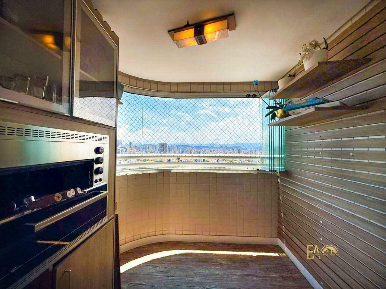 Apartamento à venda no Ponta da Praia: 