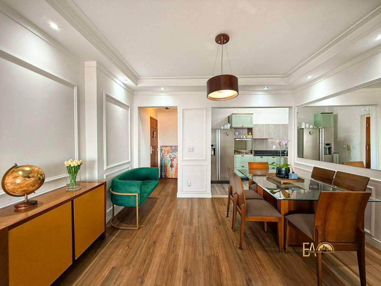 Apartamento à venda no Ponta da Praia: 