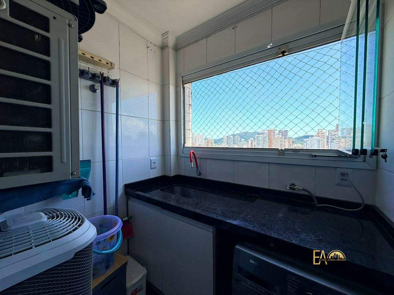 Apartamento à venda no Ponta da Praia: 