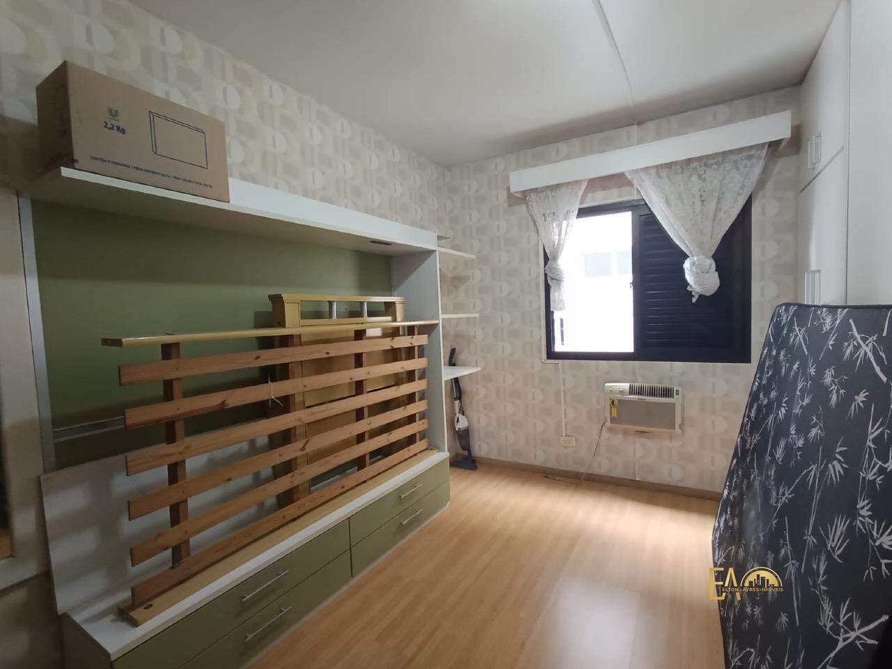 Apartamento à venda no Ponta da Praia: