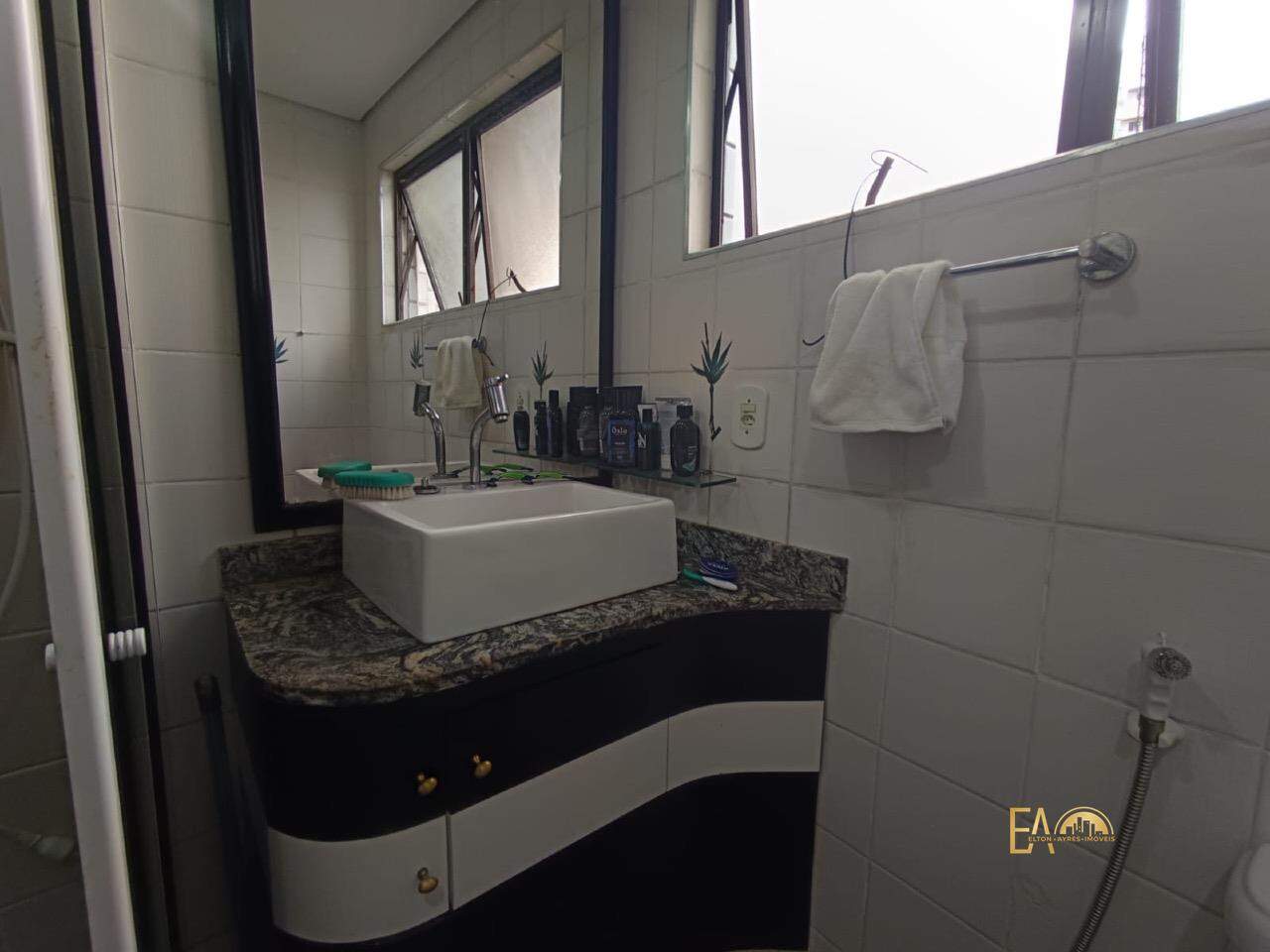 Apartamento à venda no Ponta da Praia:
