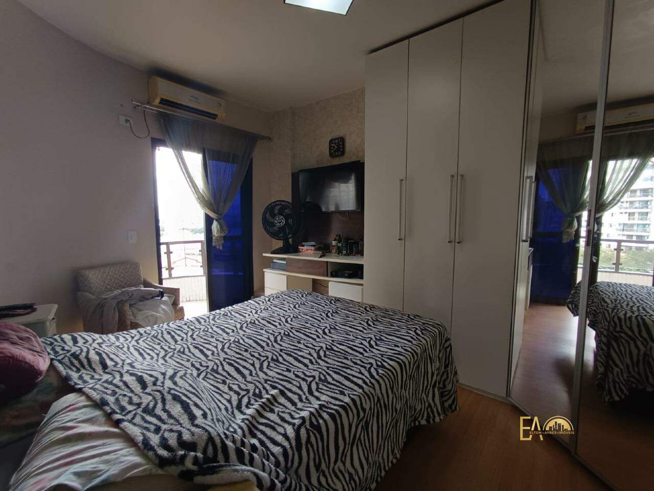 Apartamento à venda no Ponta da Praia: