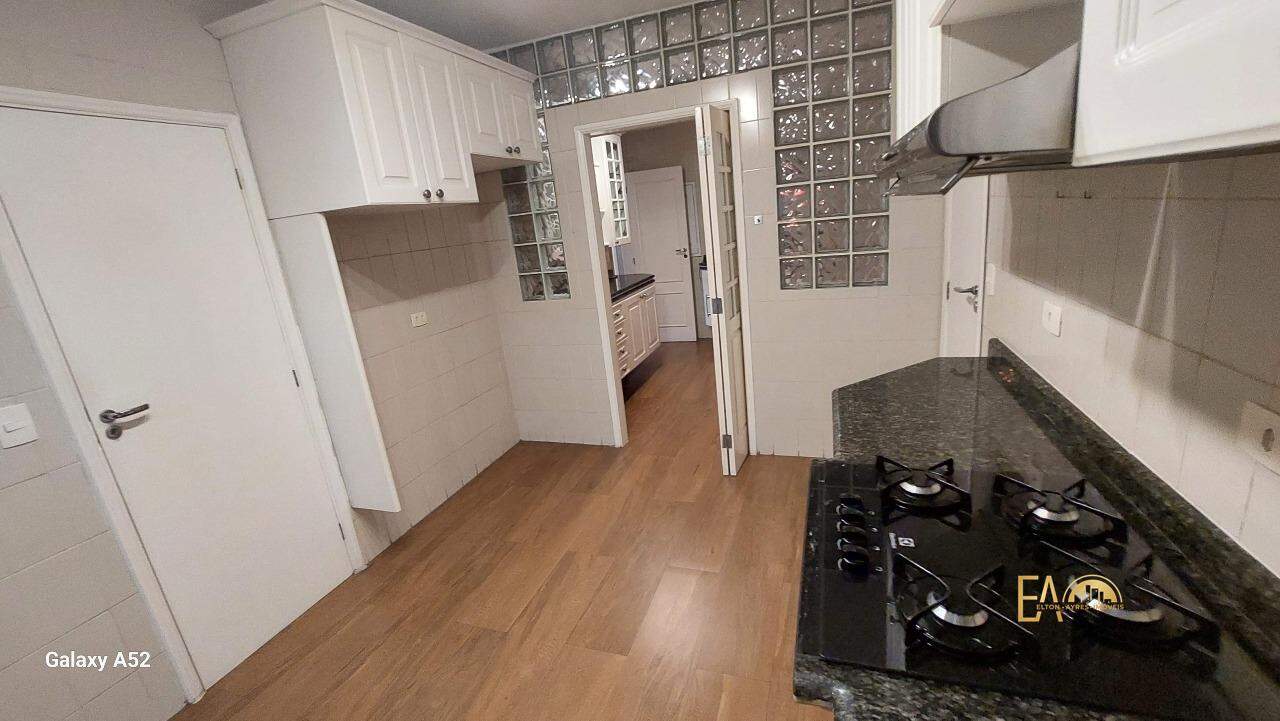 Apartamento à venda no Ponta da Praia: 